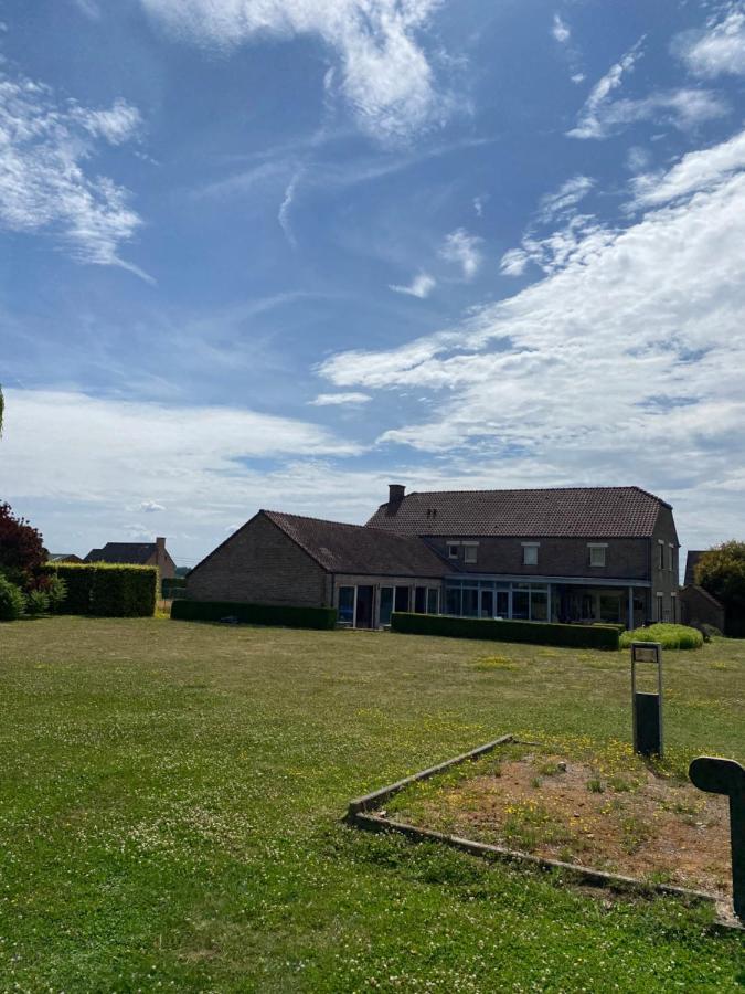 La Cle Des Champs Bed and Breakfast Jodoigne Eksteriør billede